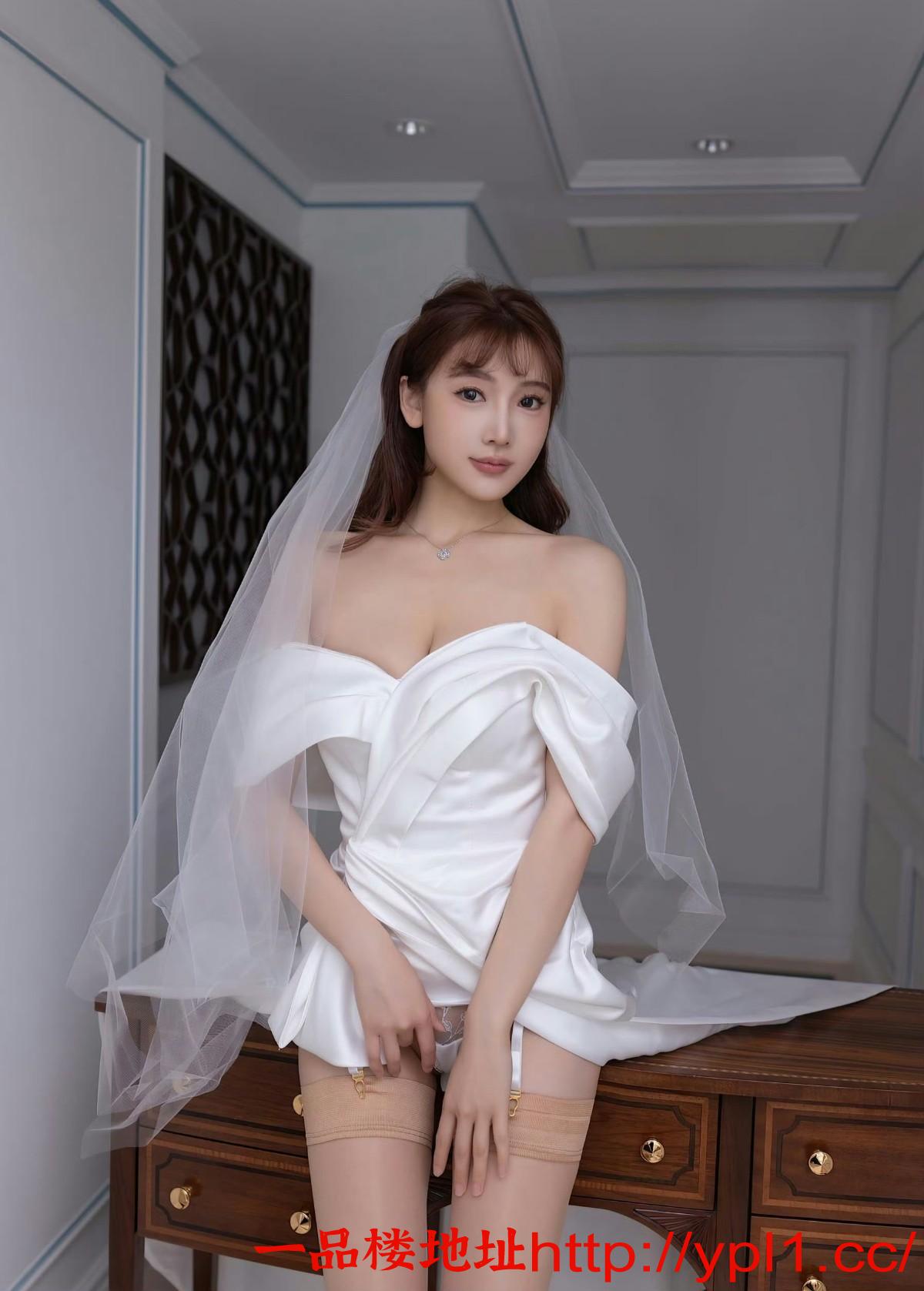 极品刚毕业的学生妹S型身材