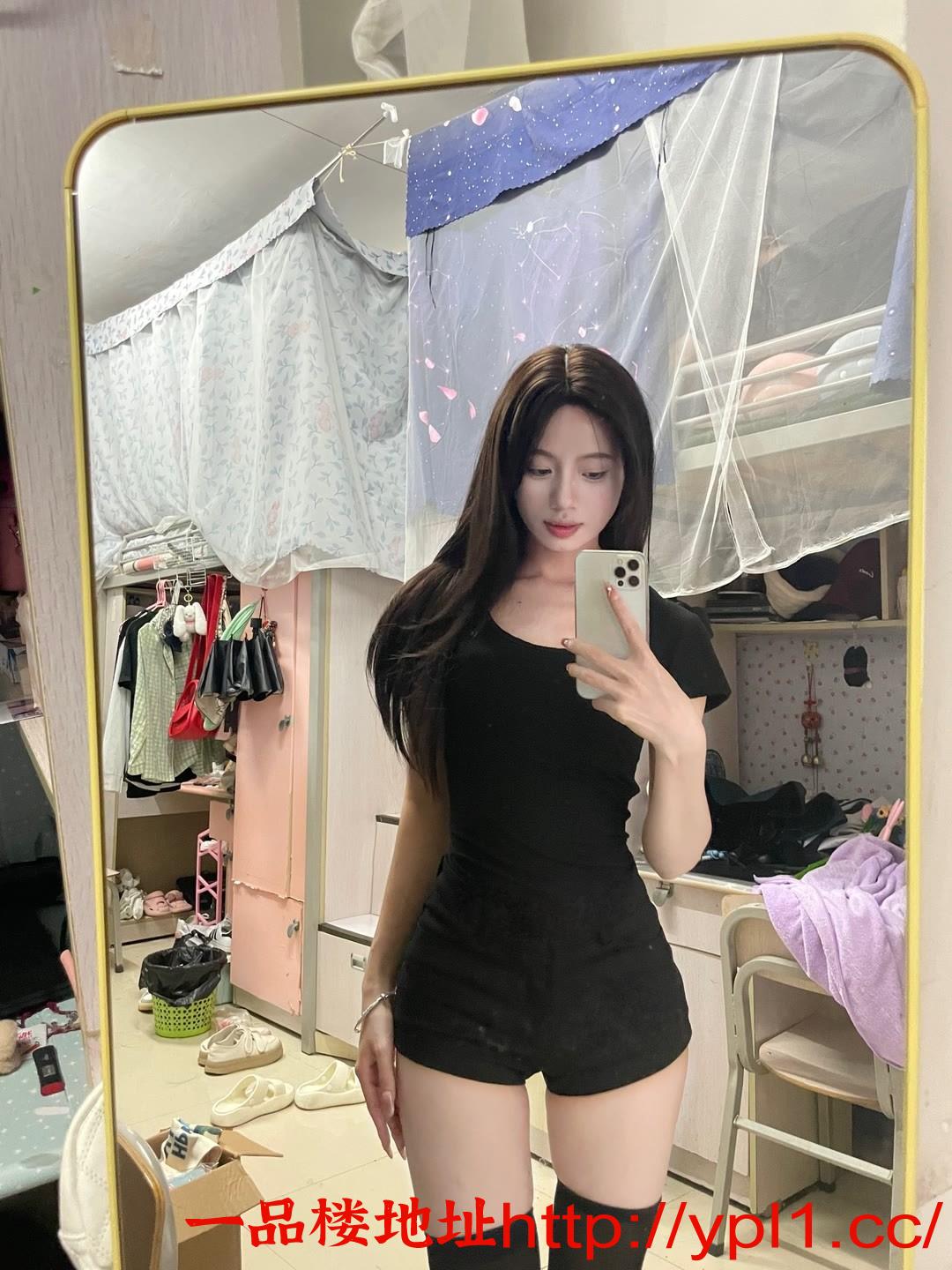 大学妹身材火辣没得说，服务一绝