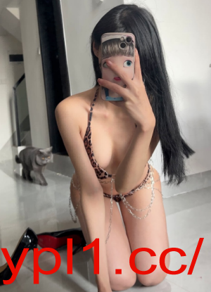 兼职⼩姐姐