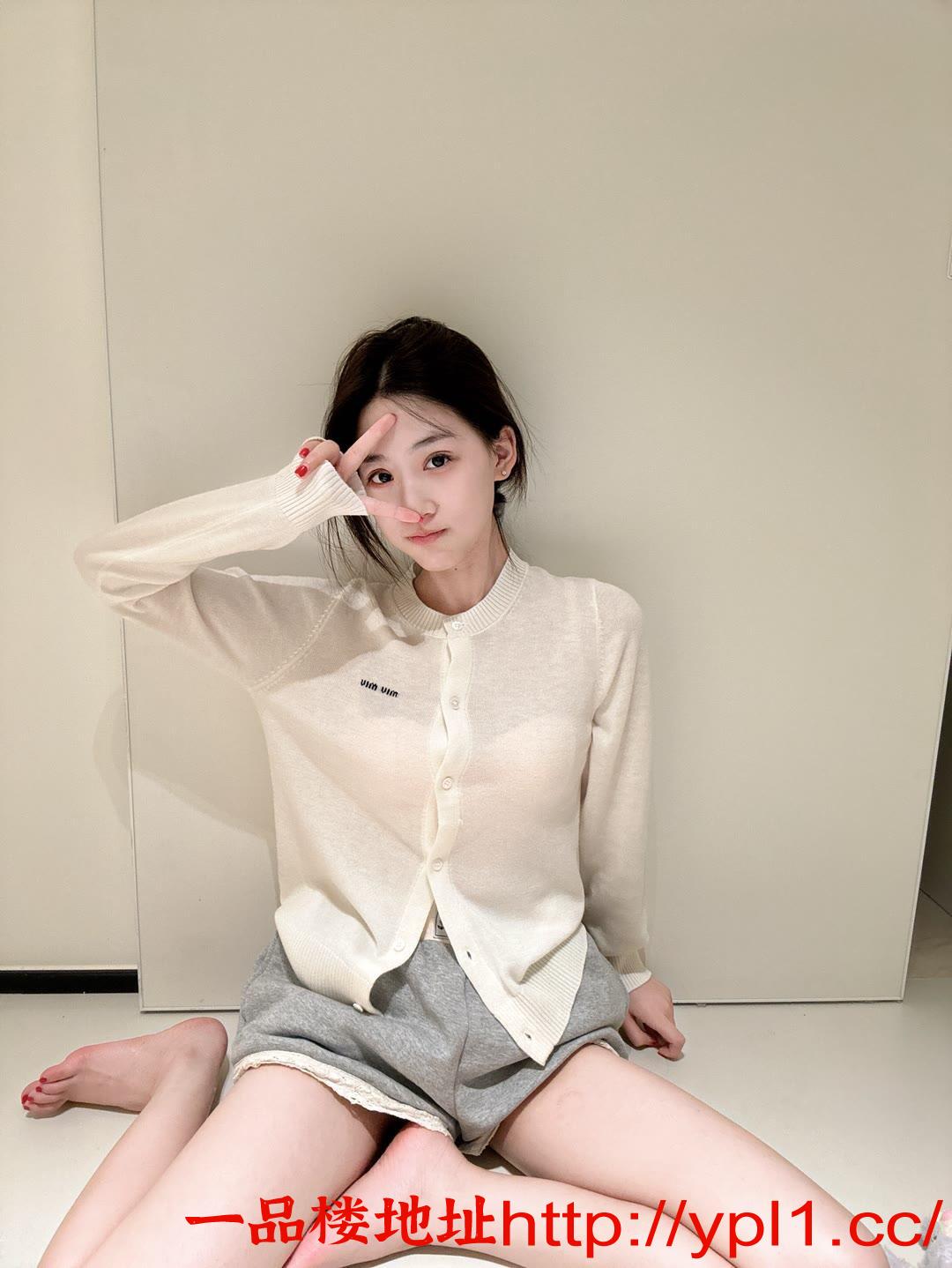 新开发的小骚妹屄紧水多（可外出）