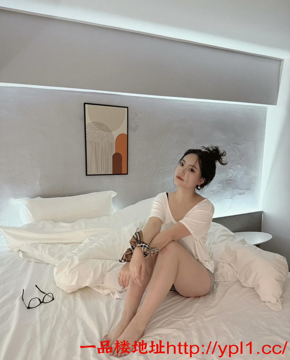 身材极品白虎嫩妹鲍鱼肥美水多