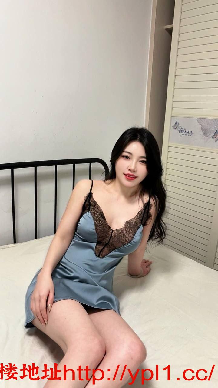 温柔甜美白嫩小妹妹