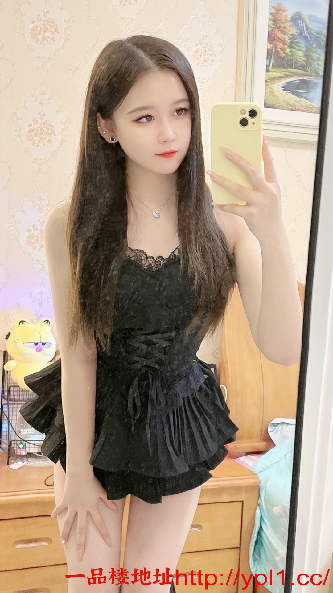 性感长腿蜜桃臀骚妹服务好