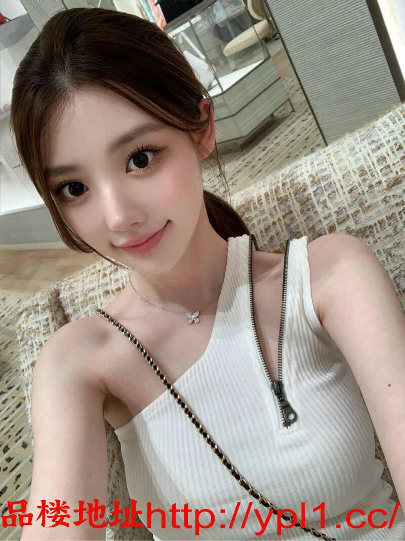包头制服御姐前凸后翘水很多