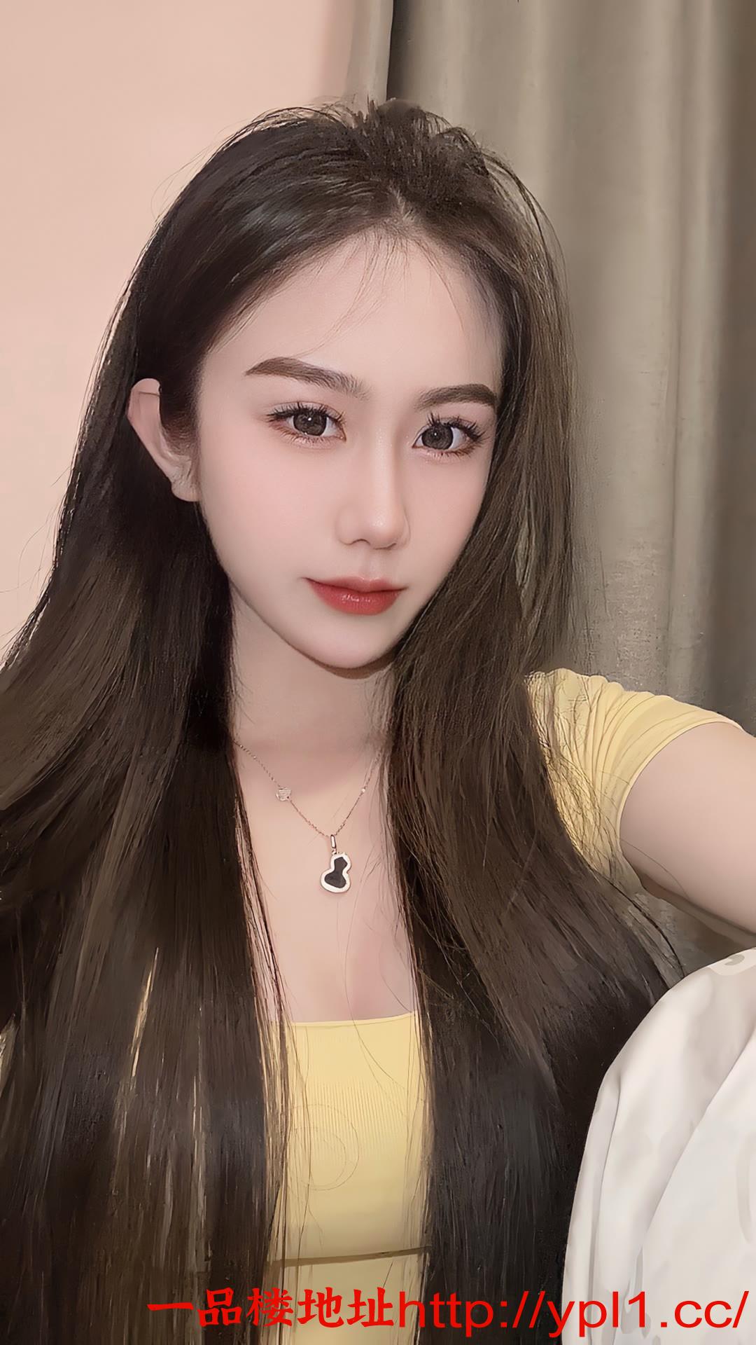 纤细美腿很性感极品迷人的小妖精