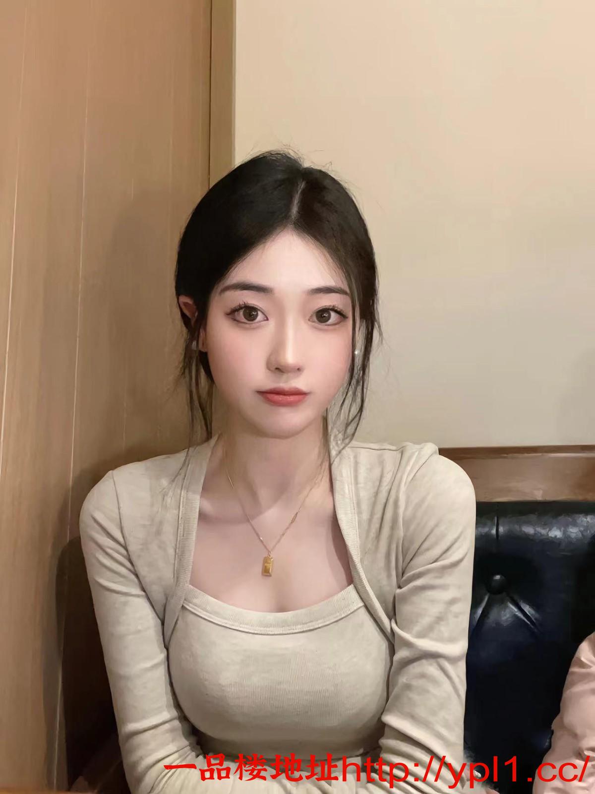 嫩模身材的极品尤物妹妹