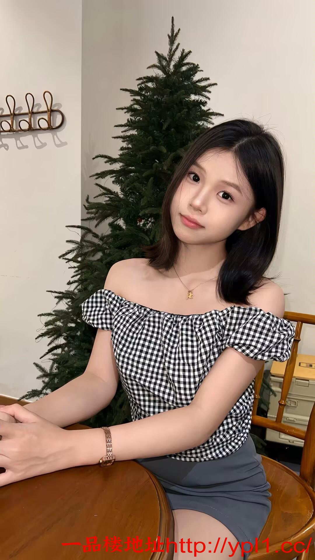 粉嫩胸大小湿妹骚逼多水奶头粉嫩