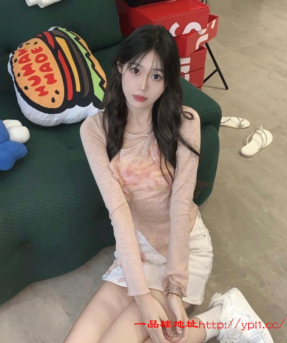 00后嫩苗 皮肤白 啪啪很爽