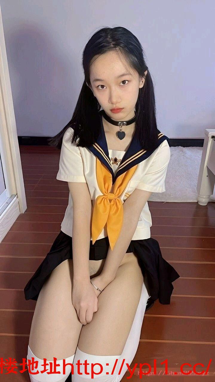 纯真性感小辣妹