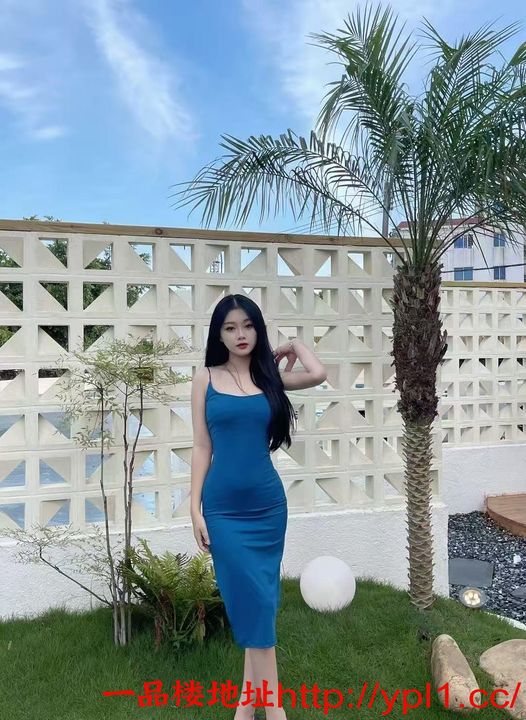 反差妹子小巧精致奶子特挺抱起来干太爽了