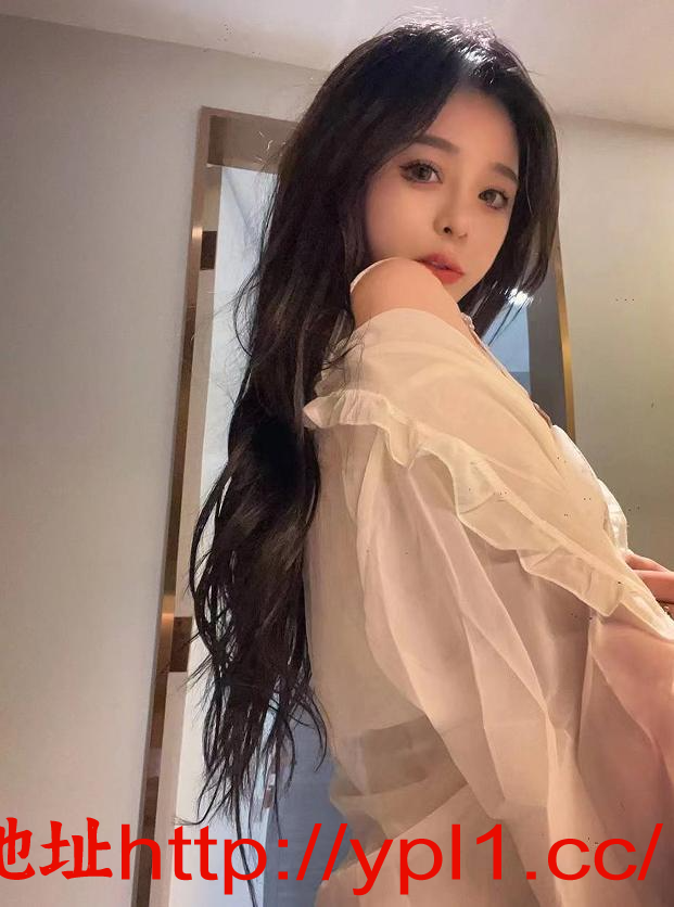 推荐骚货大奶大屁股