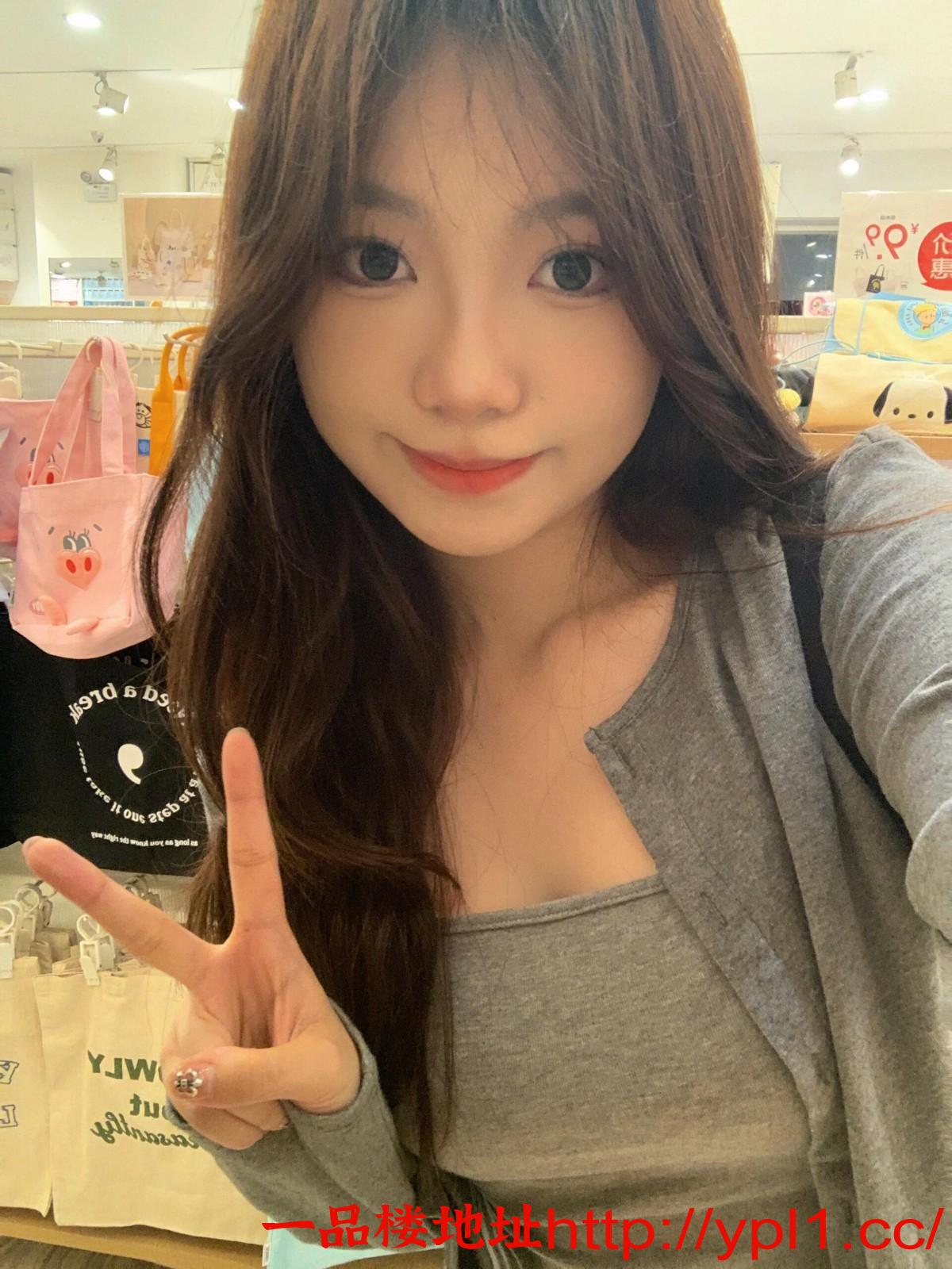 上海胸大穴紧鲍鱼多汁刚下海的小姐姐