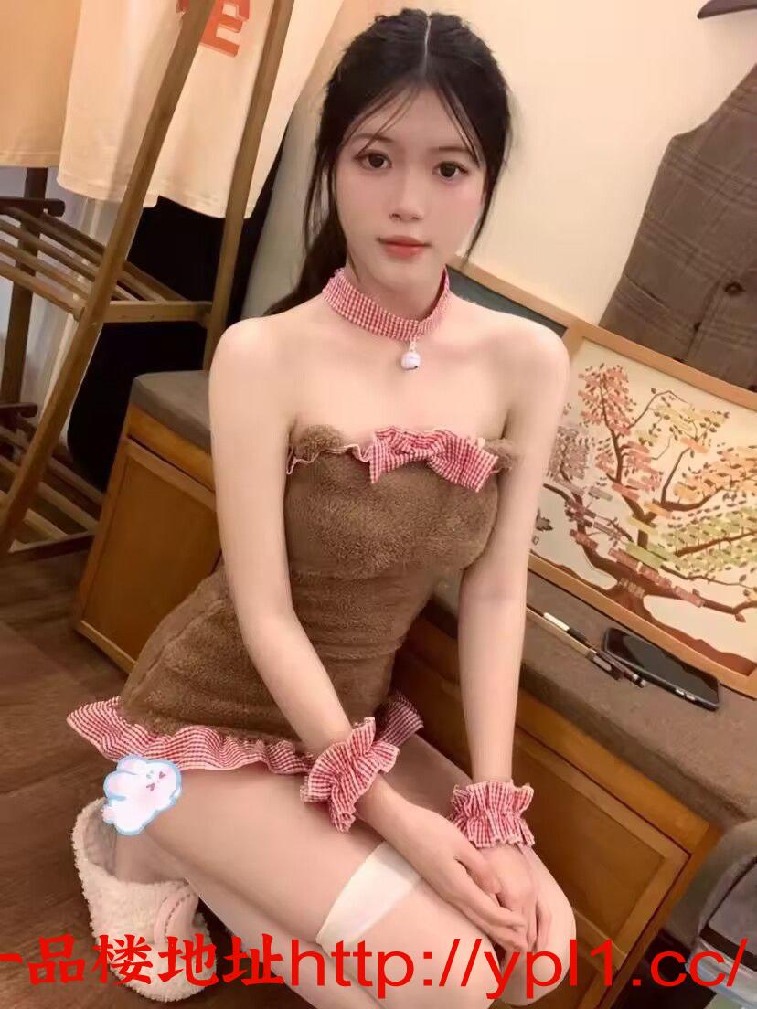 性感尤物小辣妹甜甜粉嫩美鲍