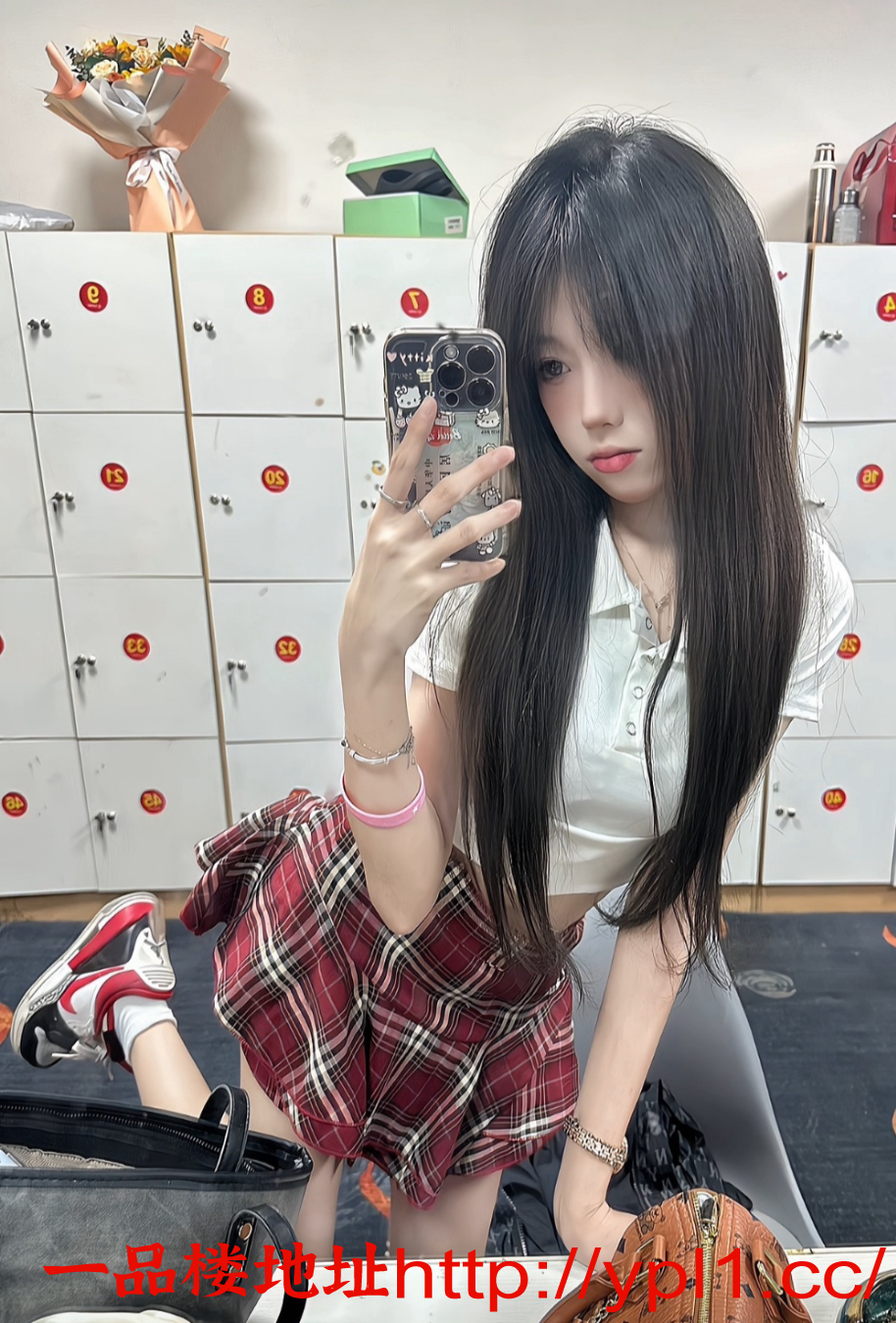 小变态身体白粉嫩，可三通无套