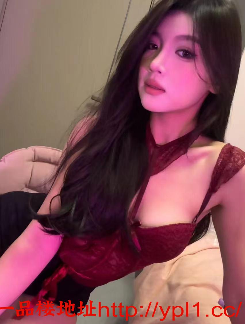 反差少妇鲍鱼逼粉嫩潮喷可深喉