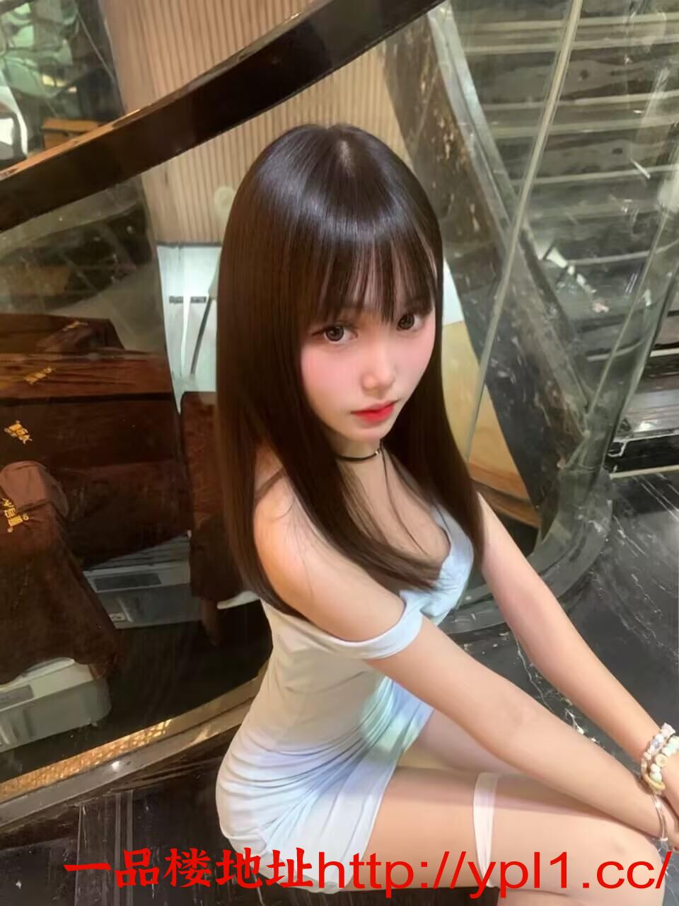 娇羞温柔清纯妹妹私下兼职