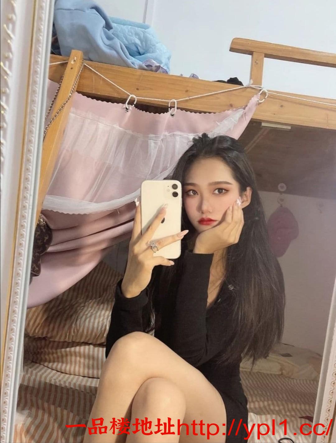 大二学生妹兼职带工作室