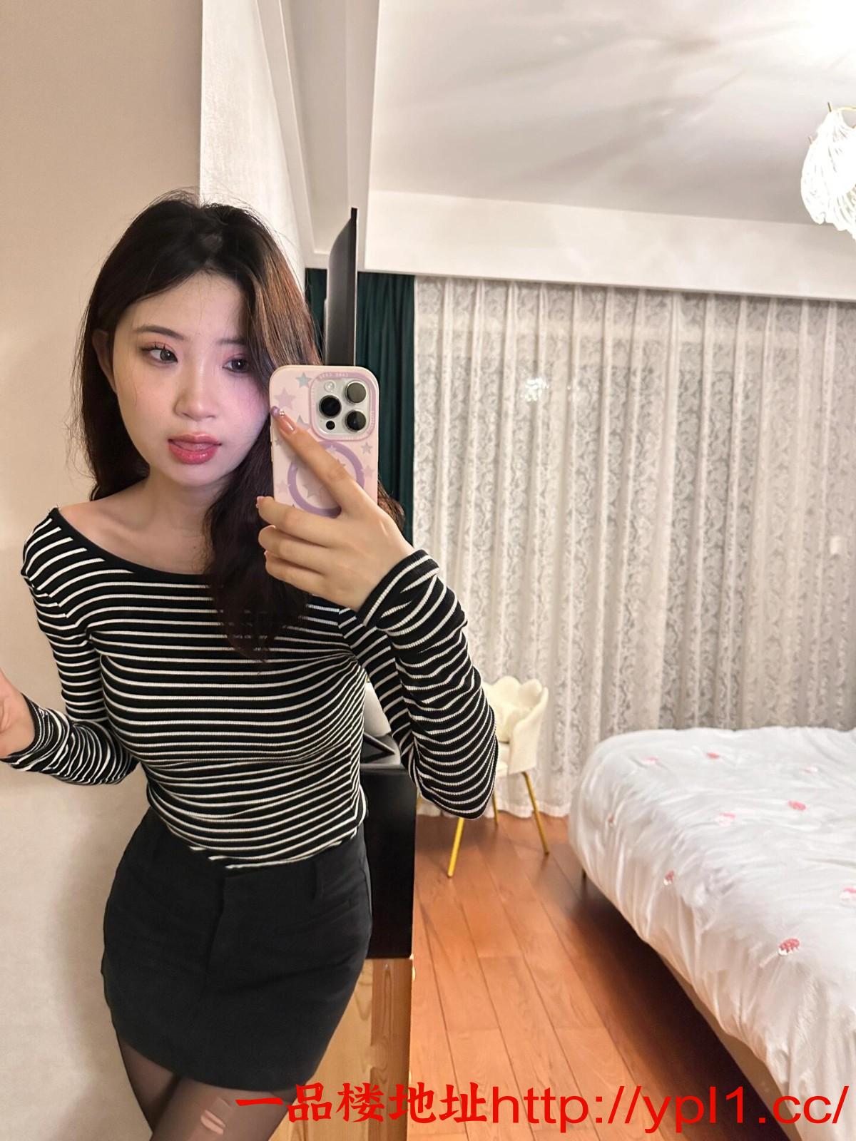 金水性感黑丝长腿骚货