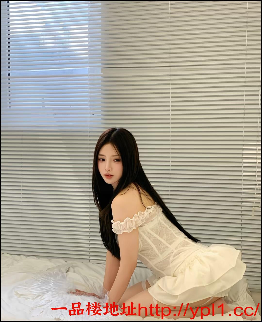 区制服诱惑少妇