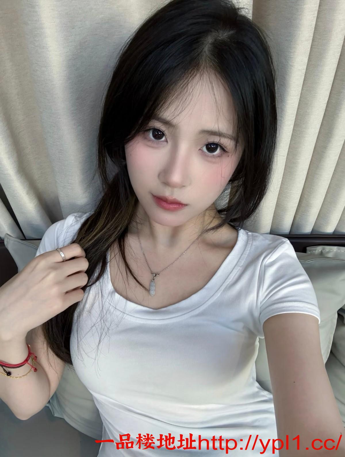 性感蜜桃臀小姐姐