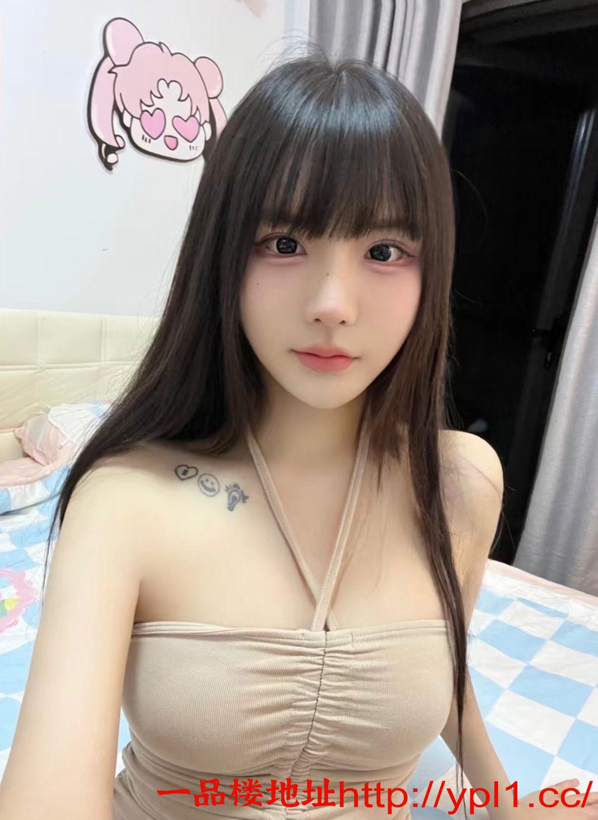 丰满白嫩性感撩人妹妹