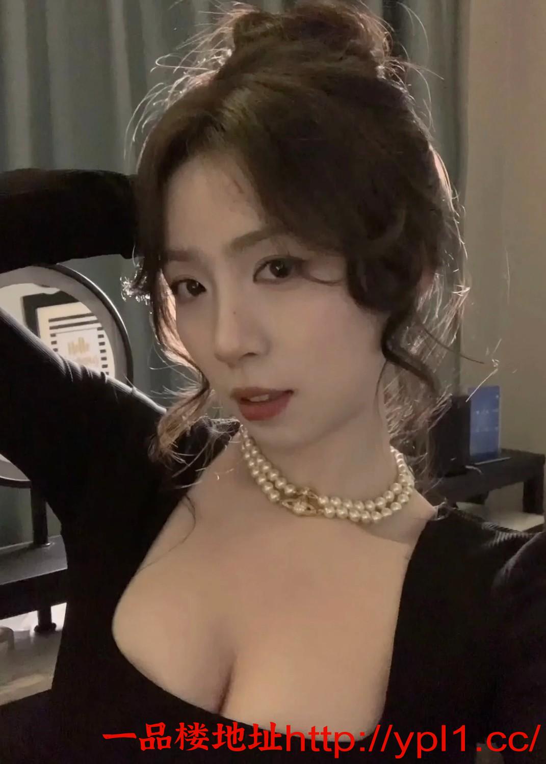 兼职极品身材反差婊水多服务好