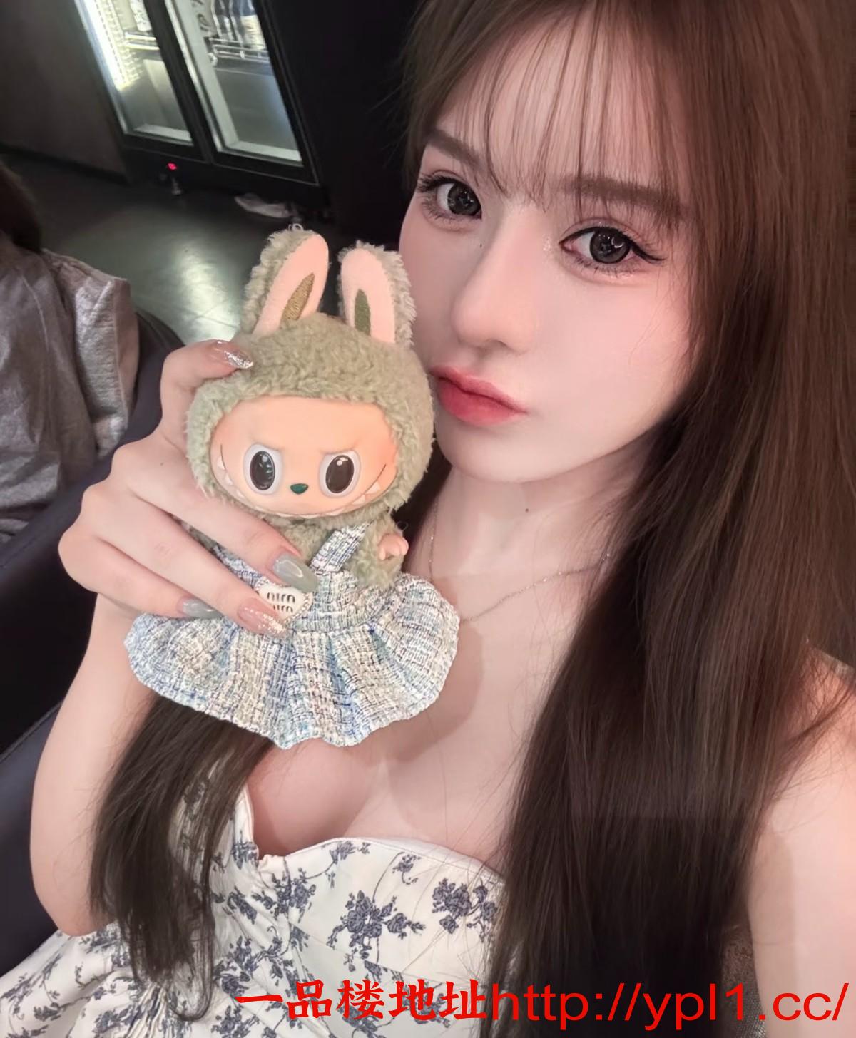 骚货妹妹口活超棒小穴很紧淫水多多