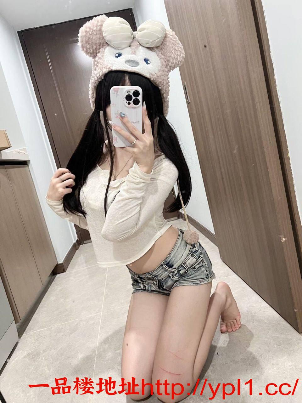 御姐型骚气小姐姐