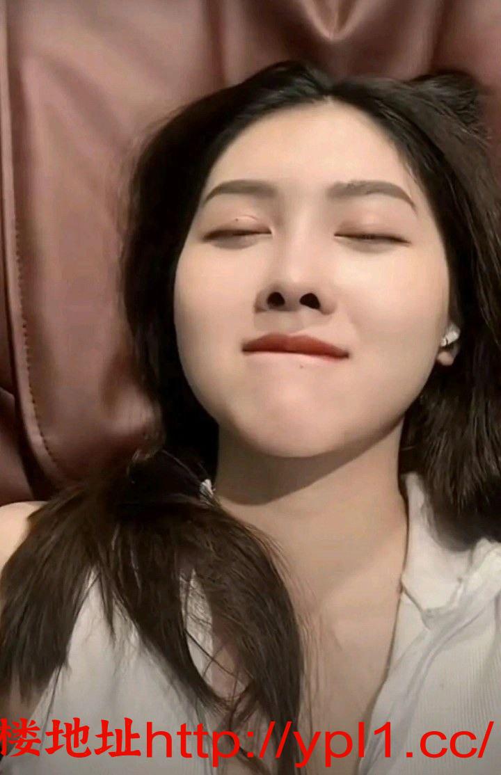 一到高潮就尿失禁的喷，已推荐。