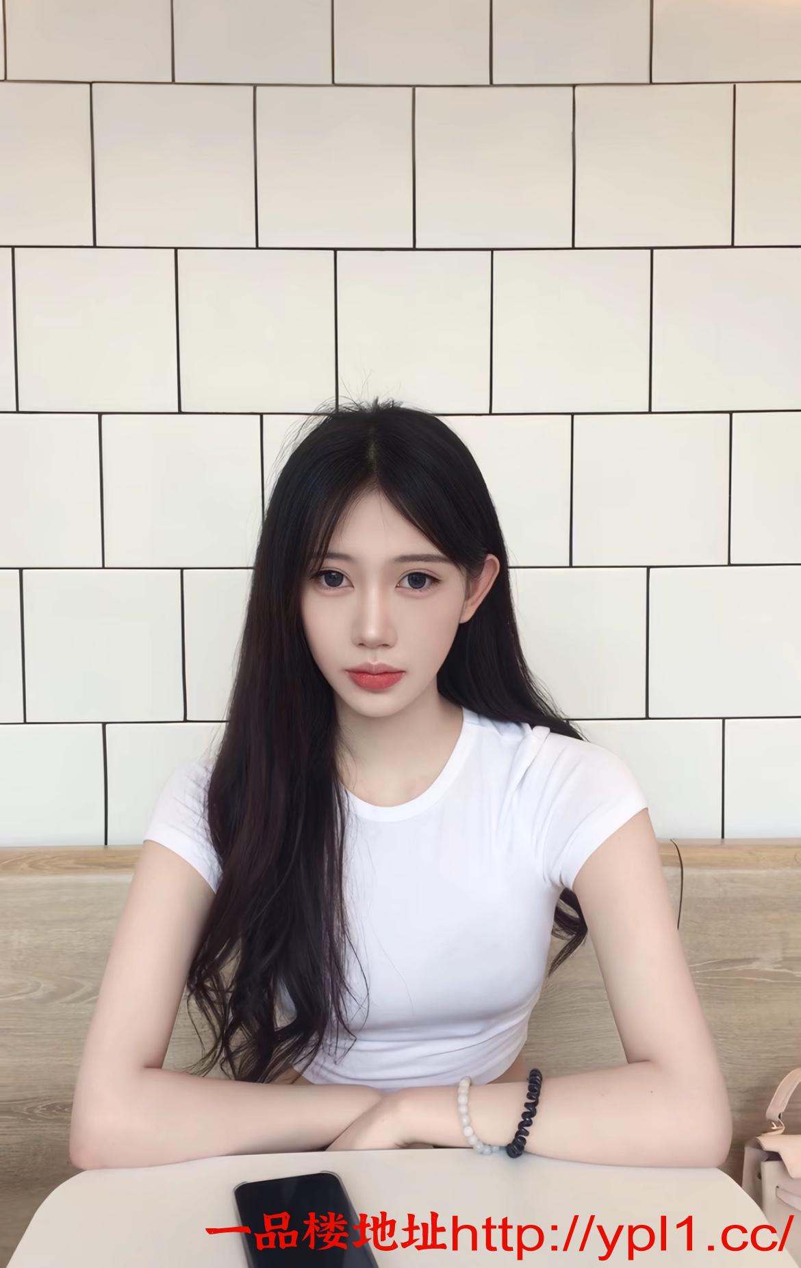 区极品美女可吞精爱夹肉棒的骚逼