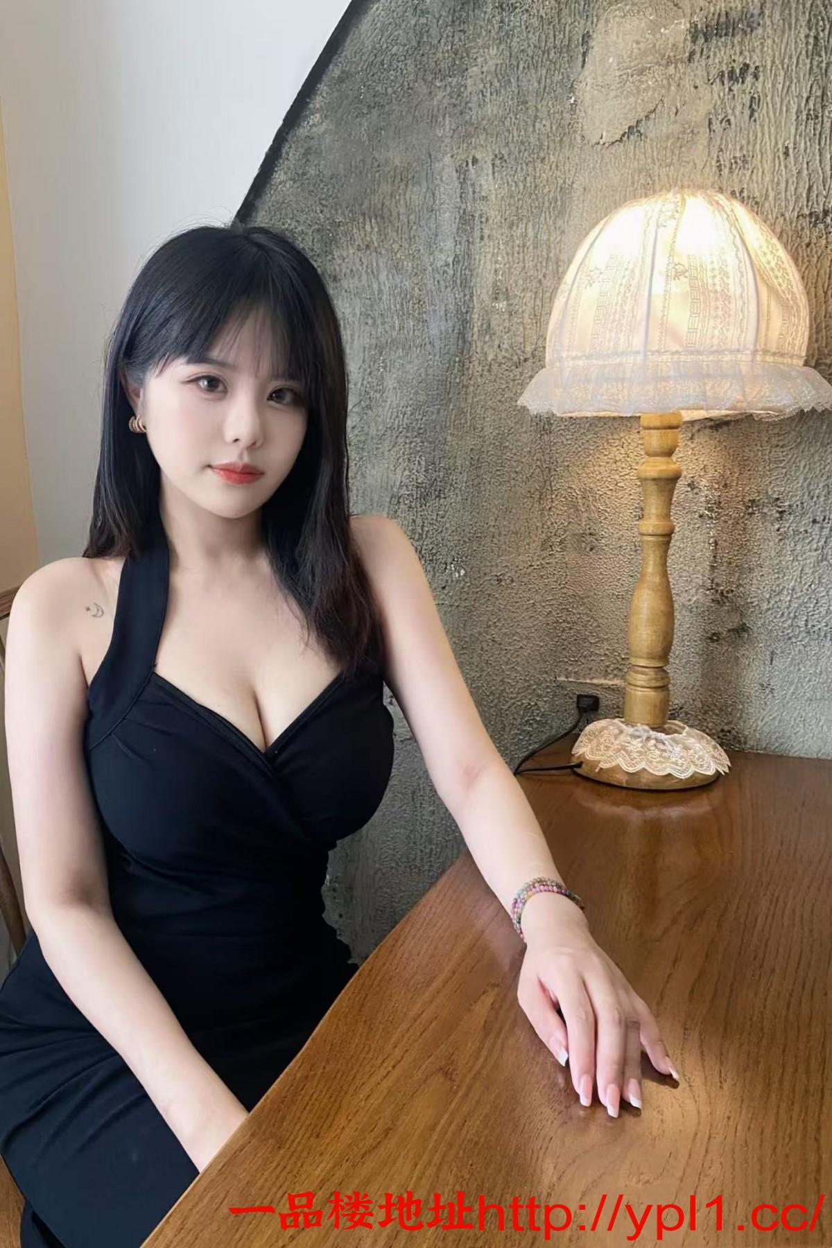 兼职粉嫩水多妹妹