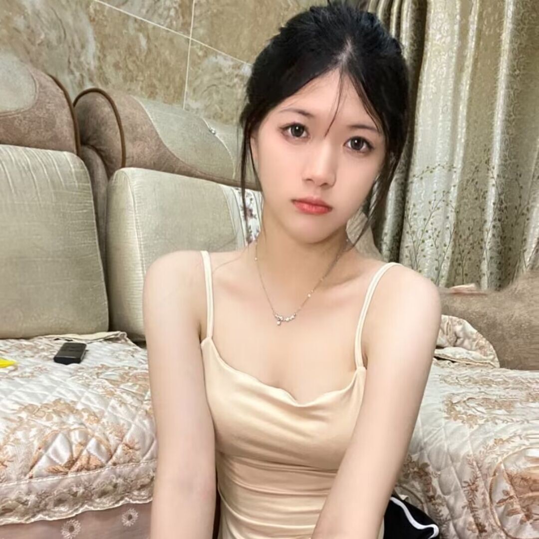 性价比大胸妹