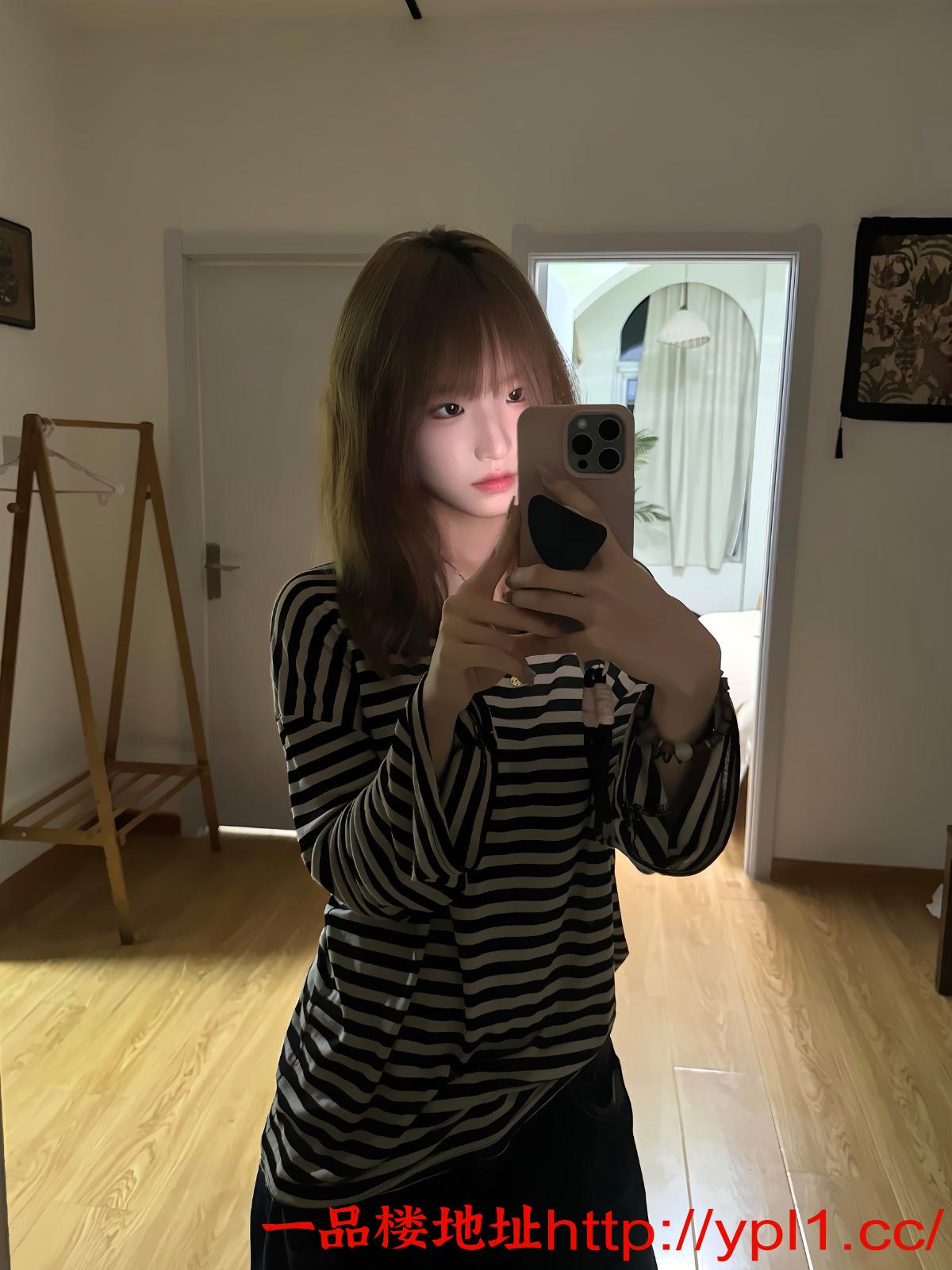 清纯妹妹刚下海 水多逼紧三点粉嫩