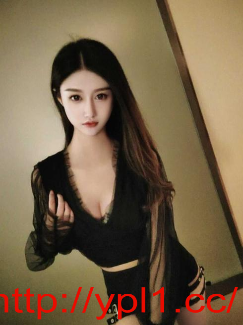 稚嫩听话的00学生妹