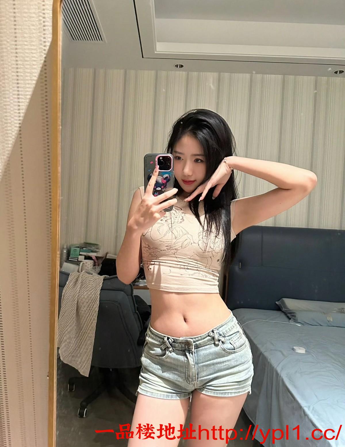 03年年轻嫩妹下海兼职乖巧听话