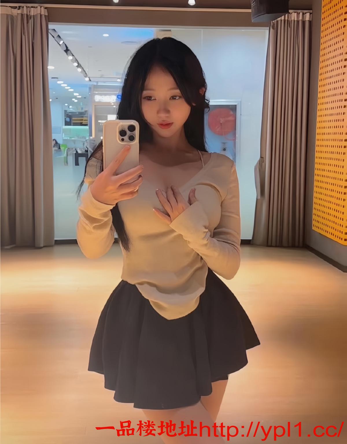 火热口交的美女姐姐 勾魂