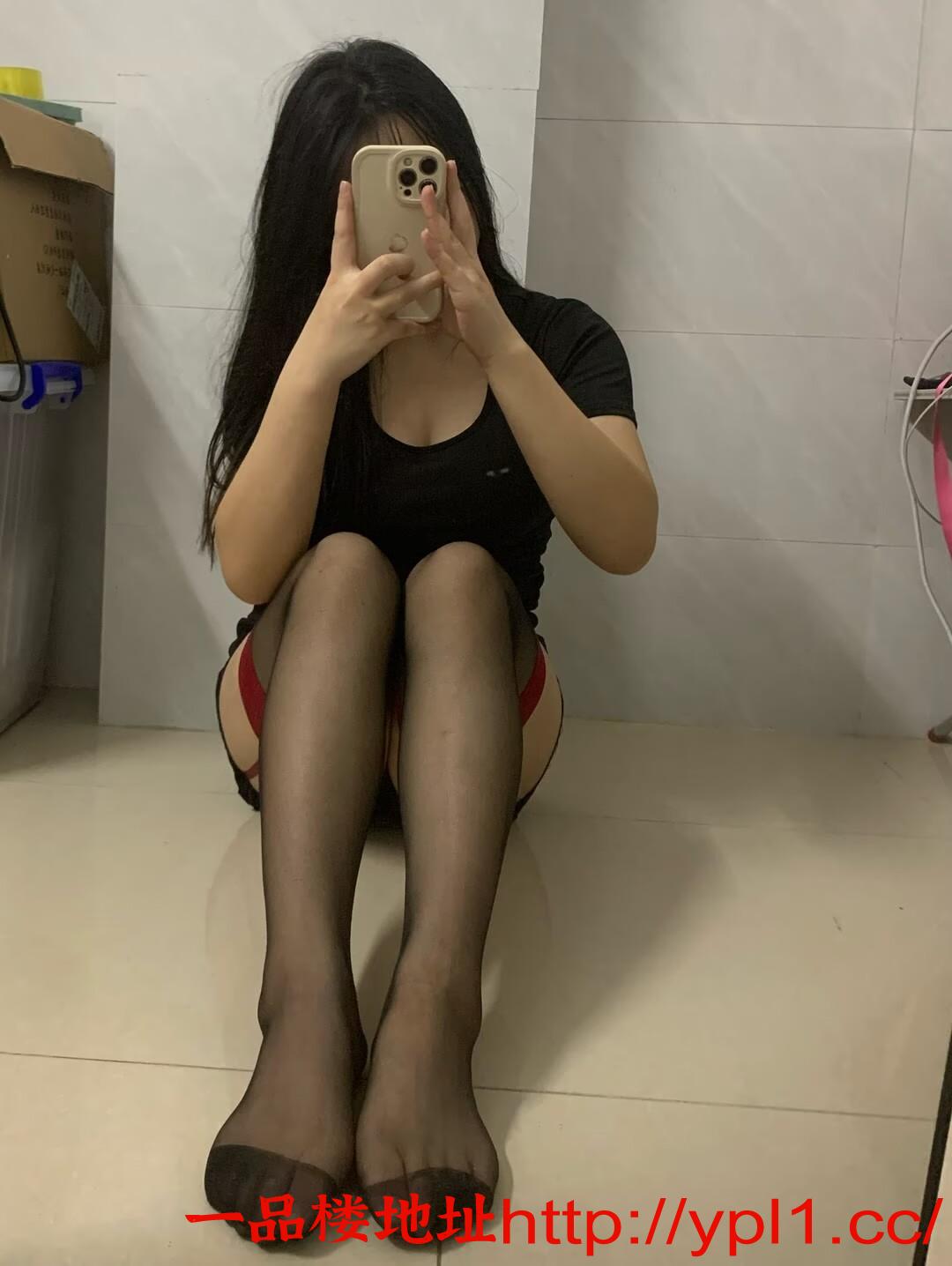 身材皮肤细腻光滑水嫩多汁