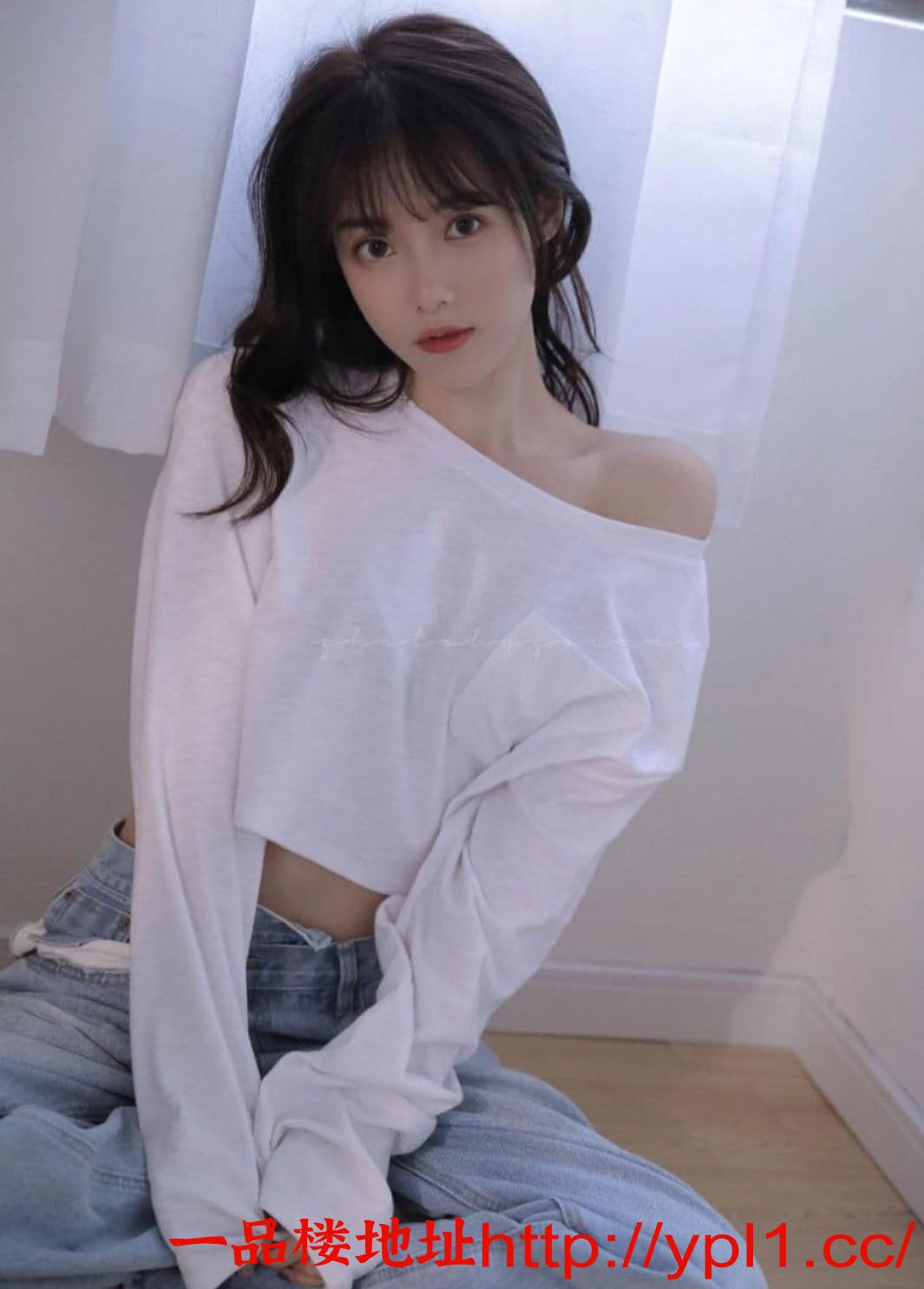 性感美少女喜欢上位骑乘，后入深插