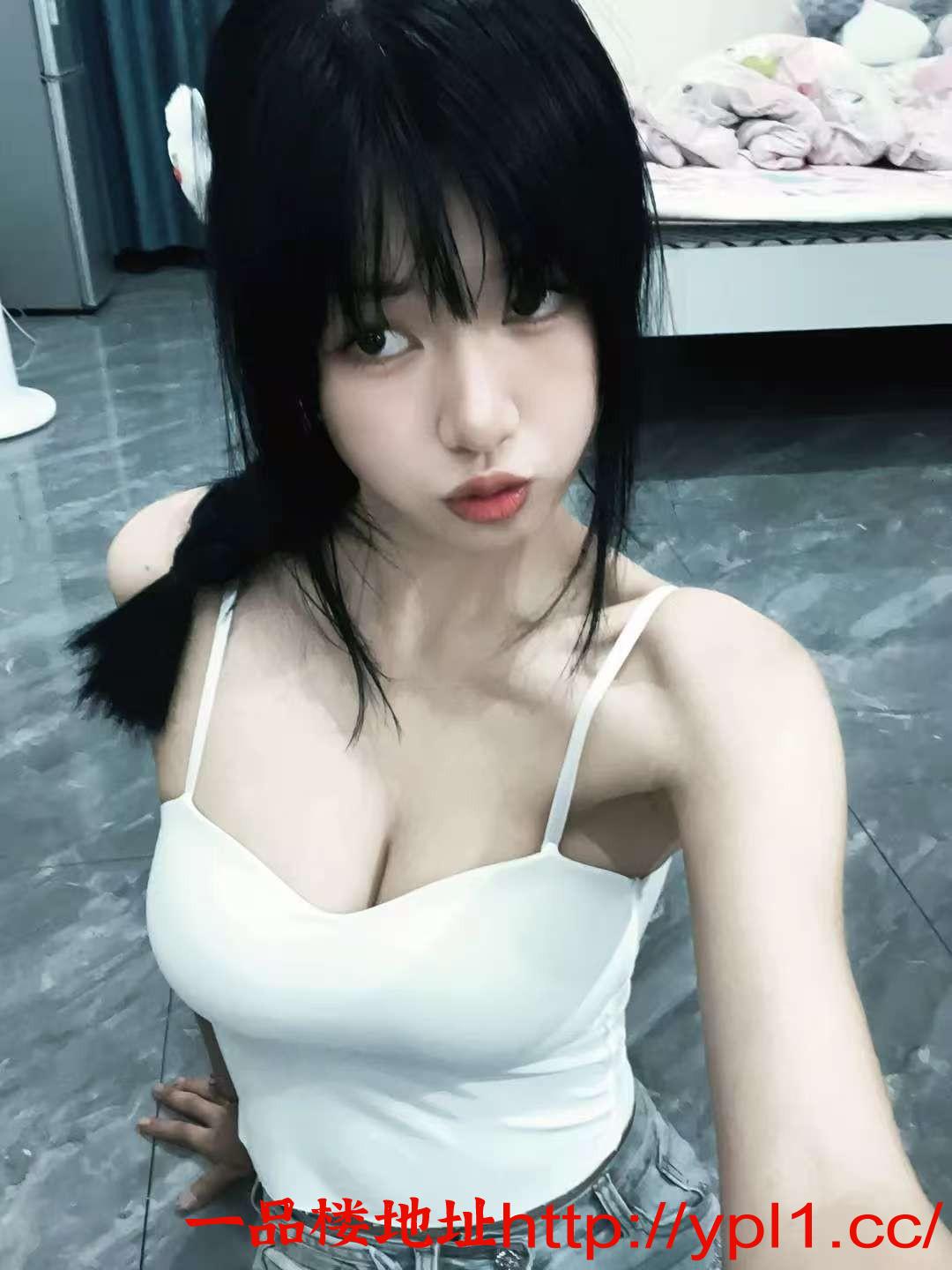 开发区美妞白嫩水多易喷叫床销魂