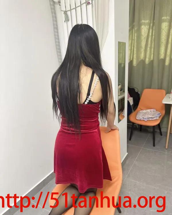 潘家园长身骚少妇