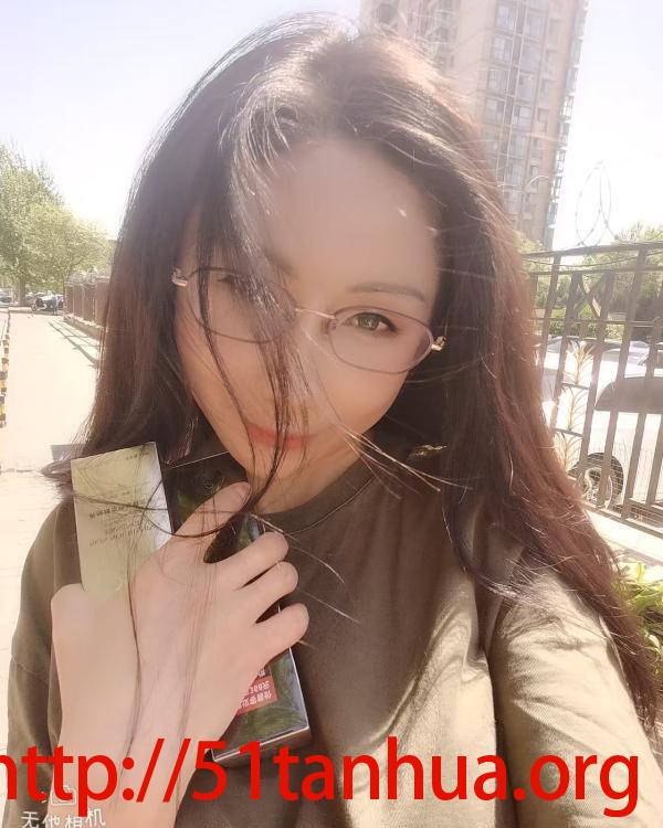  成寿寺大奶小姐姐