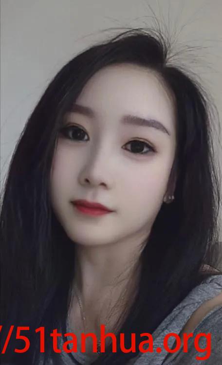  白白的邻家少妇