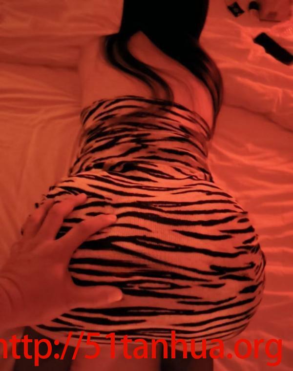 韵味十足肥臀熟女